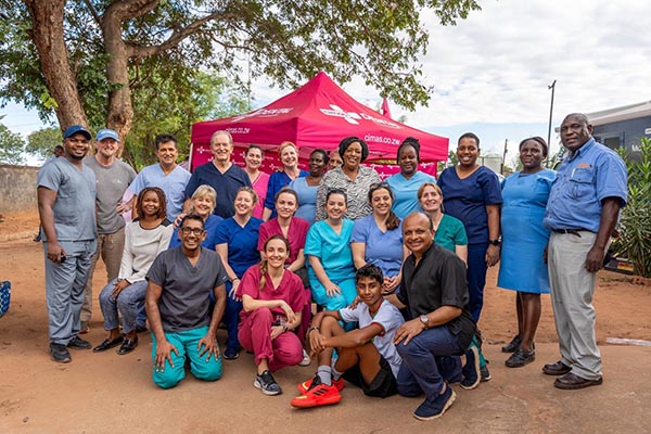 Dental Nurse Georgiana Vlad in Zimbabwe
