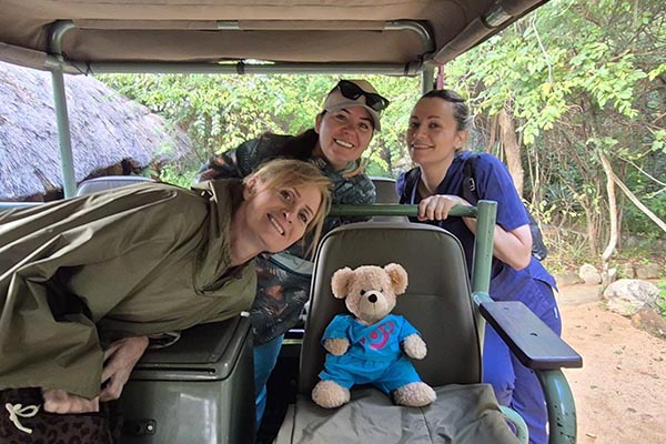 Dental Nurse Georgiana Vlad in Zimbabwe